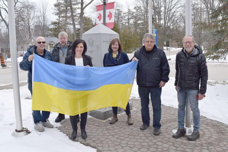 Ukraine flag with Town of Wasaga Beach Council