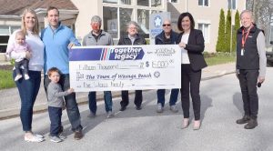 The Weiss Family Donates To The Library and Twin Pad Arena